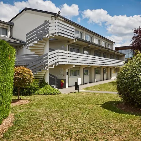 Hotel Campanile Creteil - Sur Marne 3*