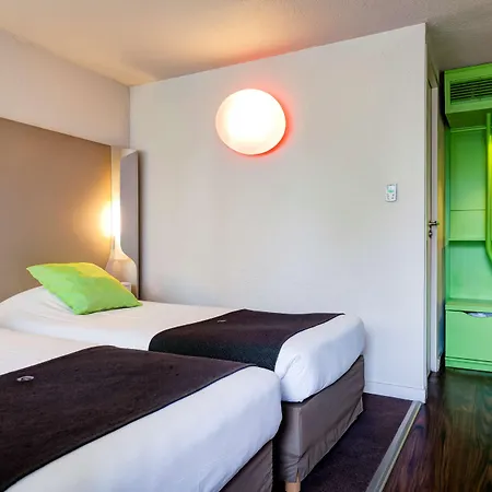Campanile Creteil - Sur Marne 3*