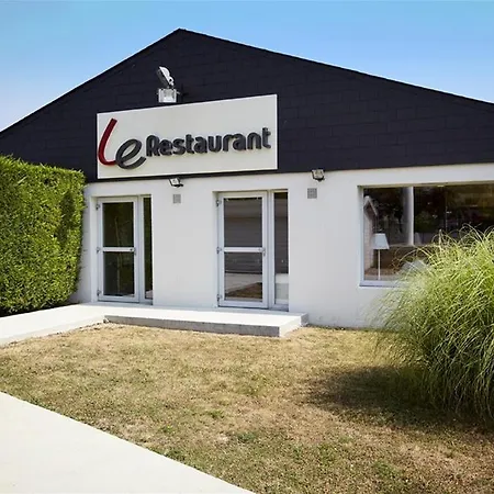 Campanile Creteil - Sur Marne 3*