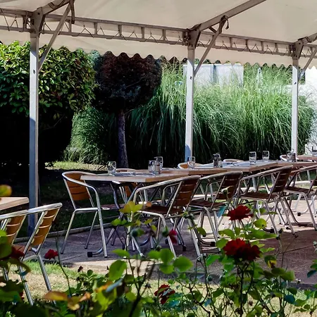 Hotel Campanile Creteil - Sur Marne 3*