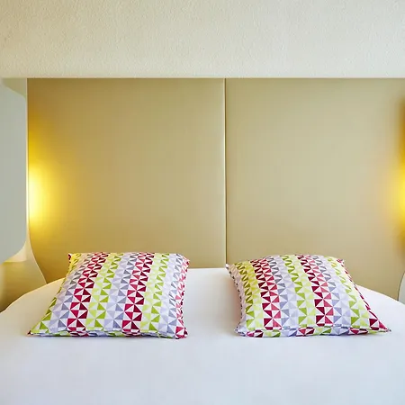 Hotel Campanile Creteil - Sur Marne 3*