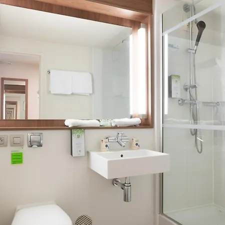Hotel Campanile Creteil - Sur Marne 3*
