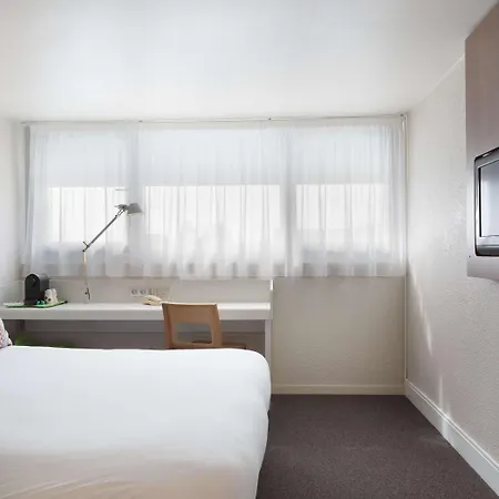 Campanile Creteil - Sur Marne Hotel 3*