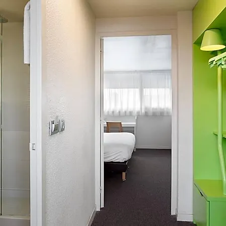 Campanile Creteil - Sur Marne 3*